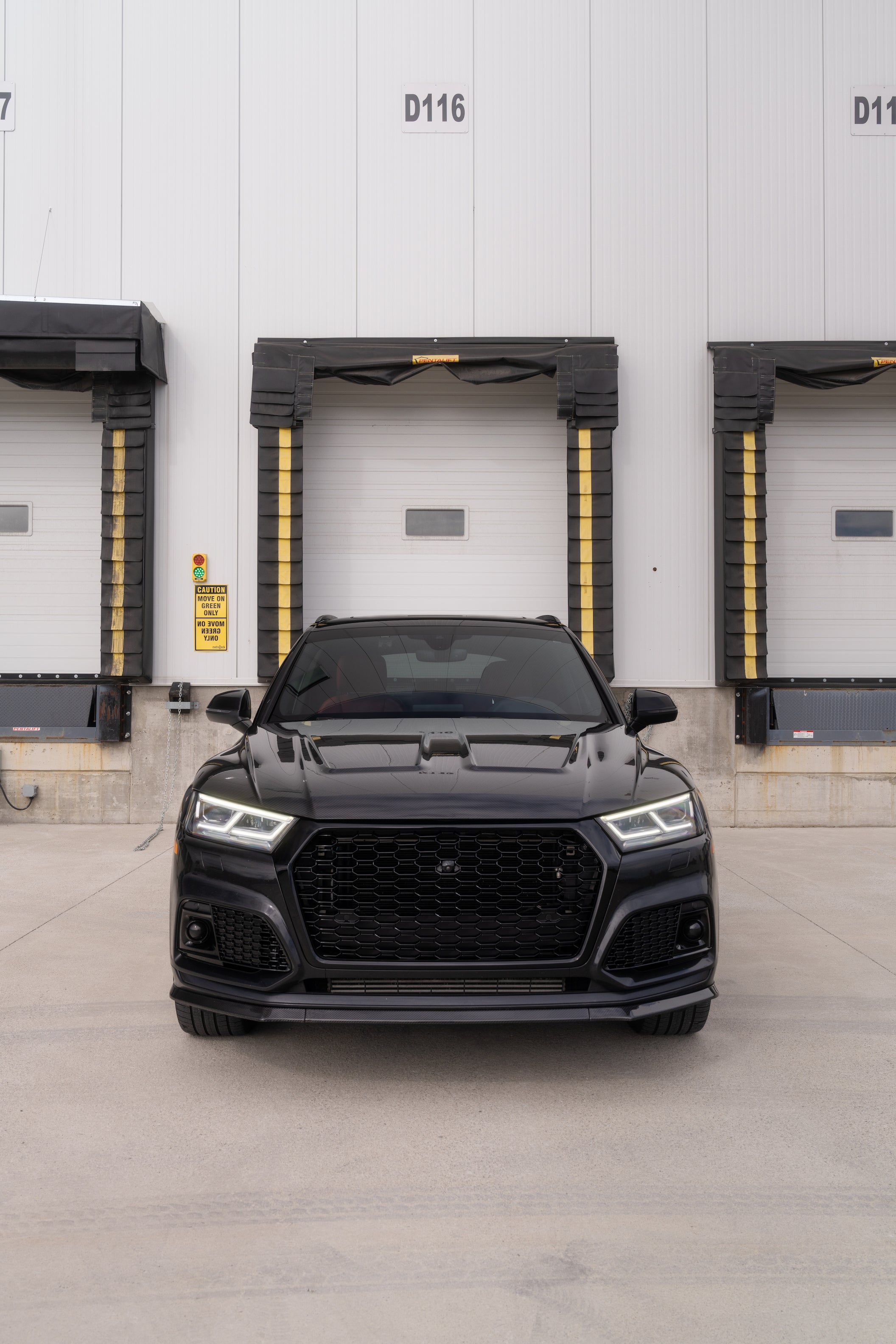B9 Audi SQ5 Aftermarket Bumper, Grille, Fog Grilles, Carbon Fiber Mirror Caps.