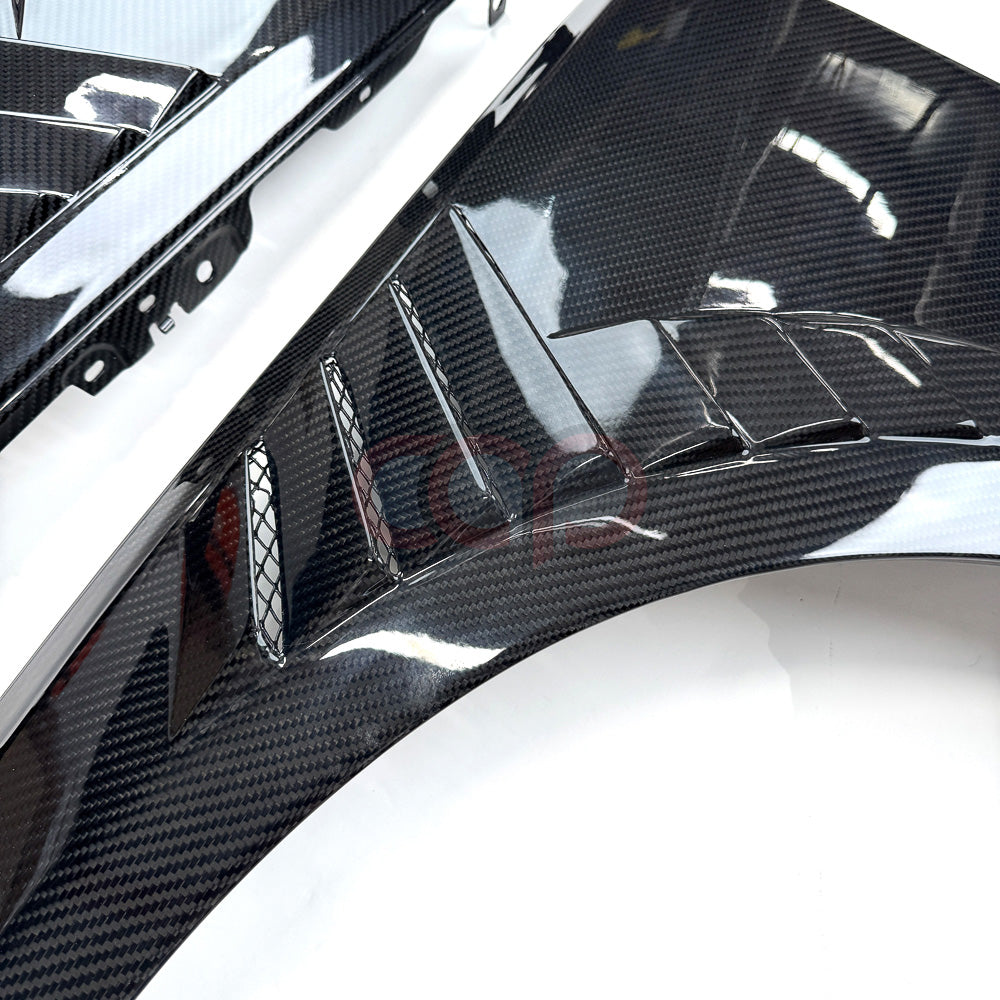 2020-2025 B9.5 AUDI A4/S4 CAP Dry Carbon Fiber Fenders (Pair)