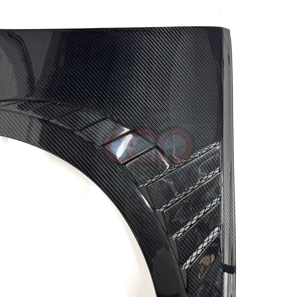 2020-2025 B9.5 AUDI A4/S4 CAP Dry Carbon Fiber Fenders (Pair)