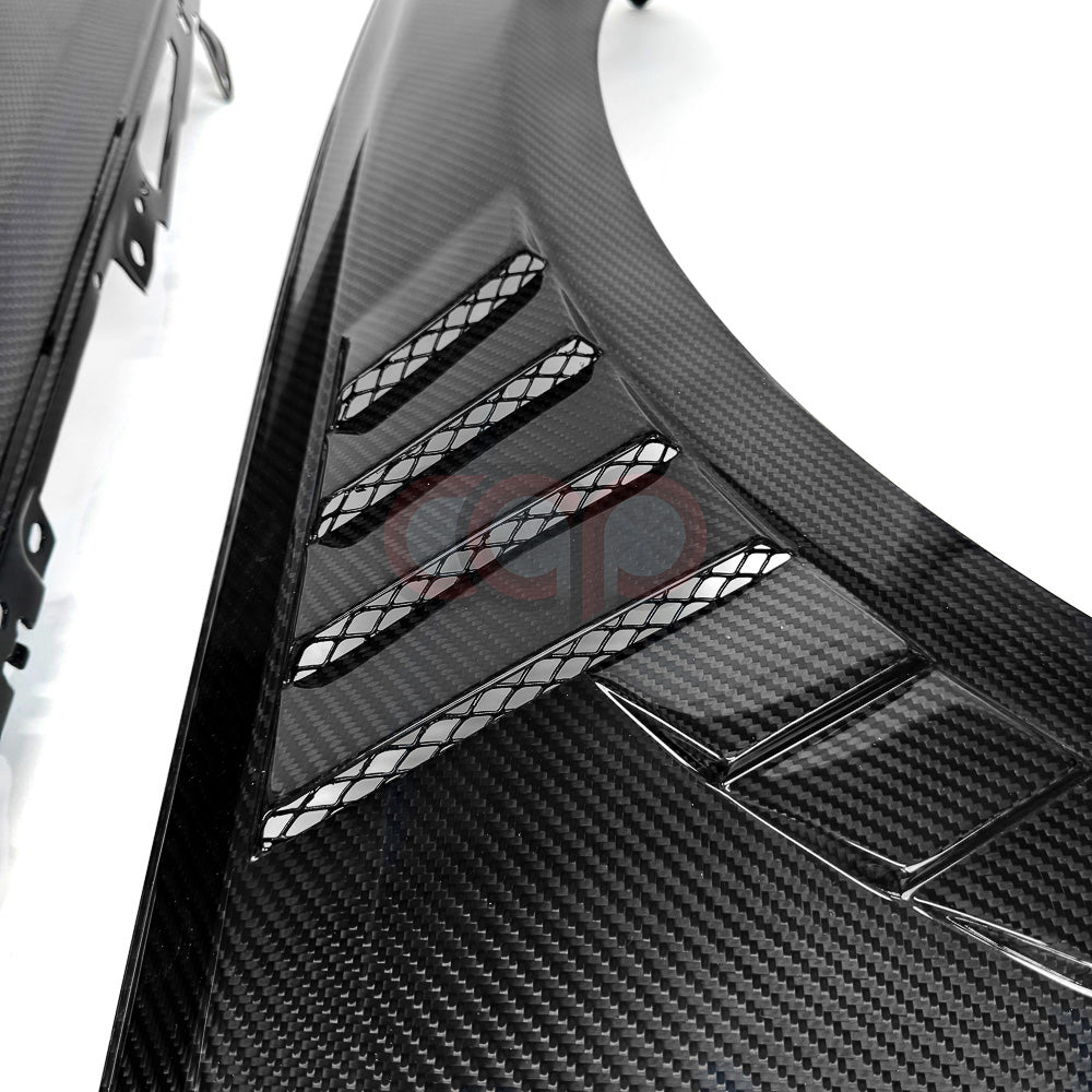 2020-2025 B9.5 AUDI A4/S4 CAP Dry Carbon Fiber Fenders (Pair)