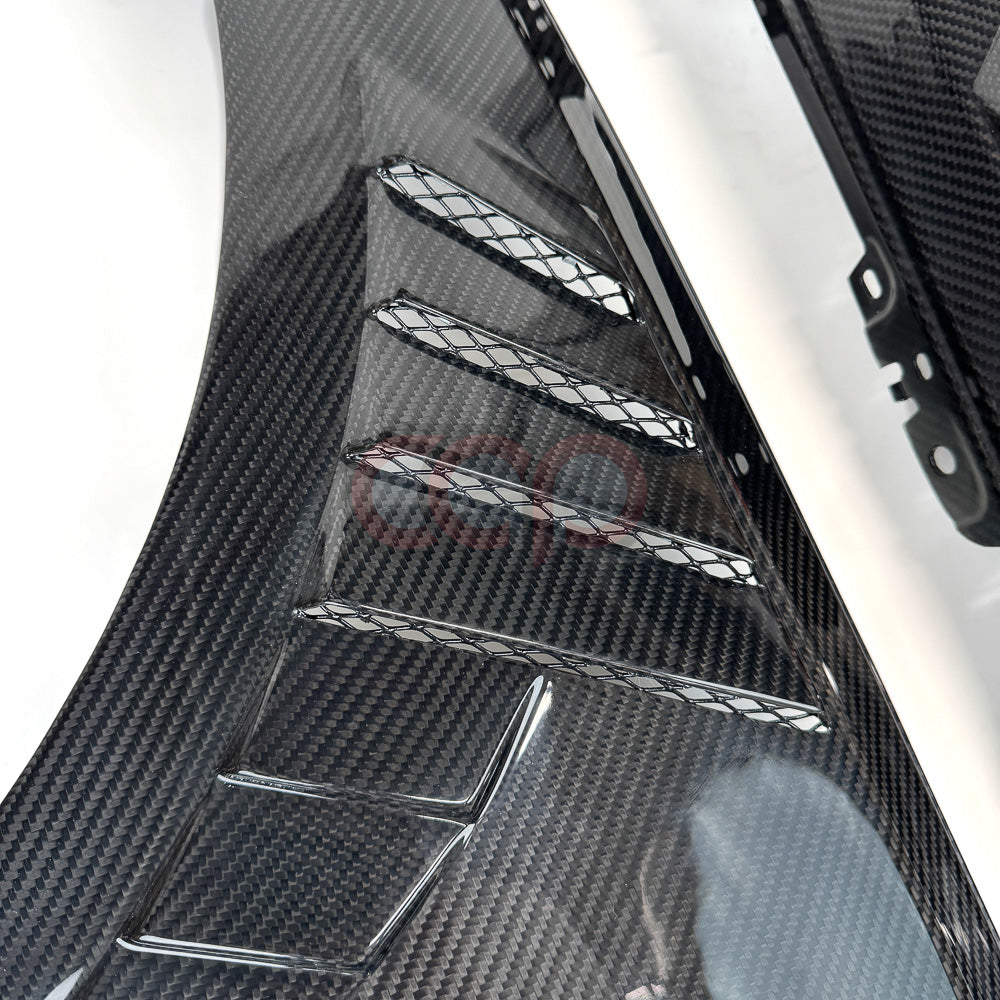2020-2025 B9.5 AUDI A4/S4 CAP Dry Carbon Fiber Fenders (Pair)