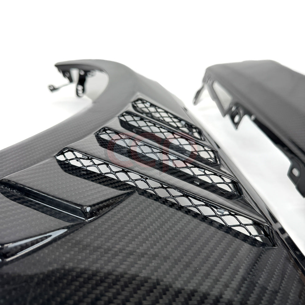 2020-2025 B9.5 AUDI A4/S4 CAP Dry Carbon Fiber Fenders (Pair)