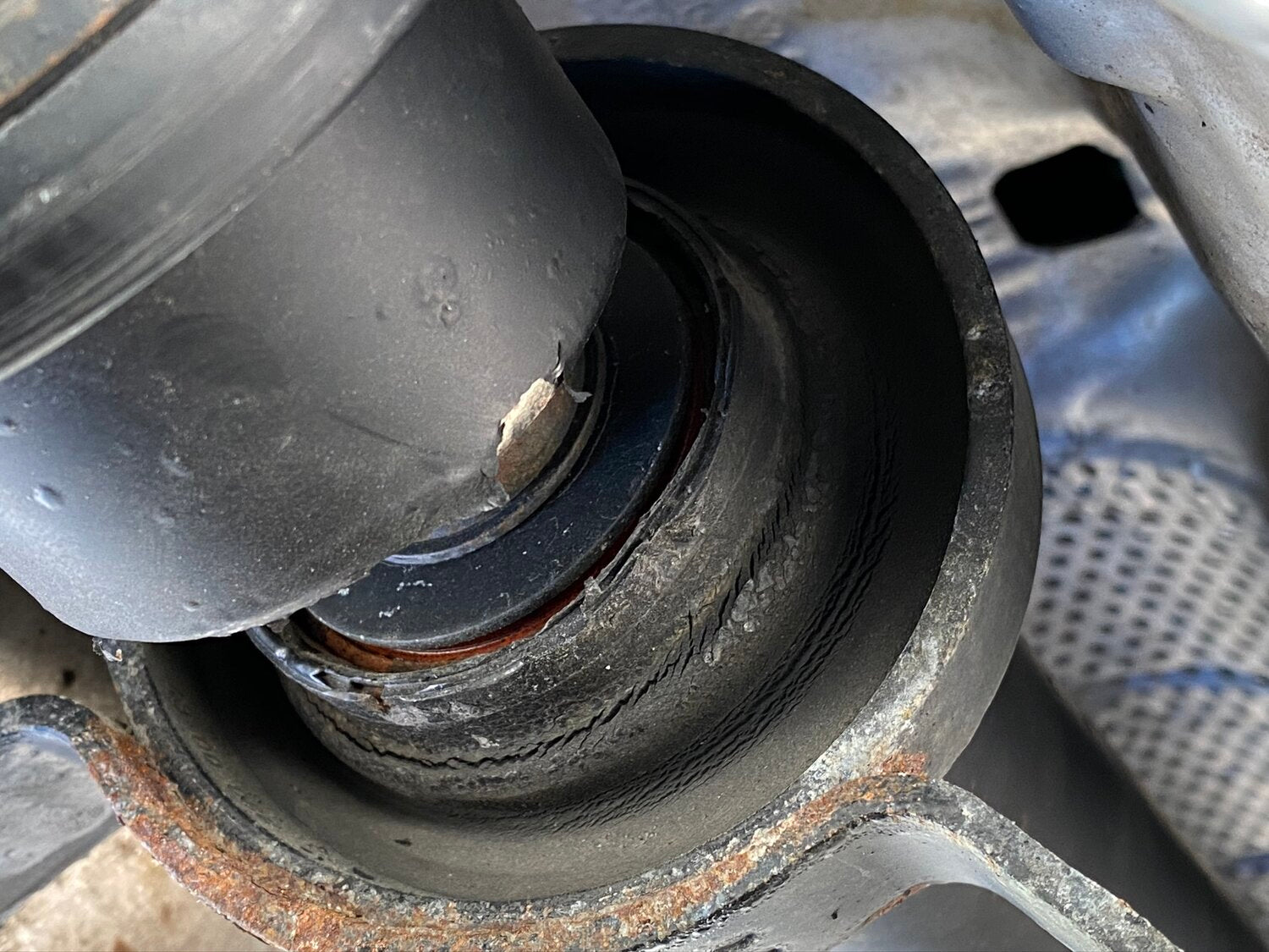 Audi B9 SQ5 Driveshaft Center Support Bearing Carrier Upgrade (B9001A0)