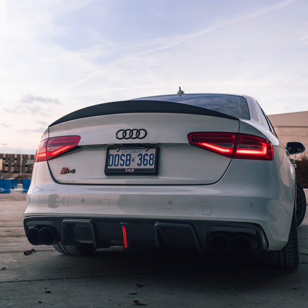 2013-2016 B8.5 Audi A4/S4 - CAP Carbon Fiber Rear Vertical LED Diffuse