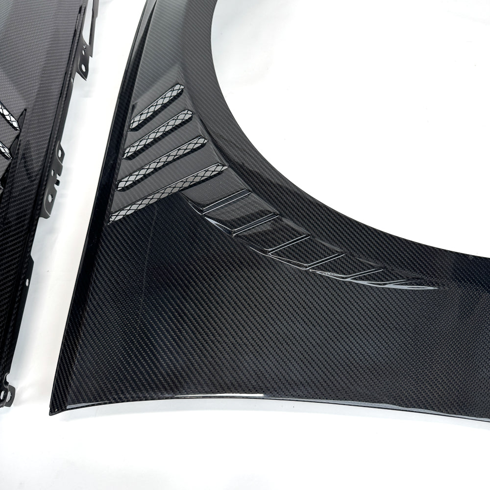 2020-2025 B9.5 AUDI A4/S4 CAP Dry Carbon Fiber Fenders