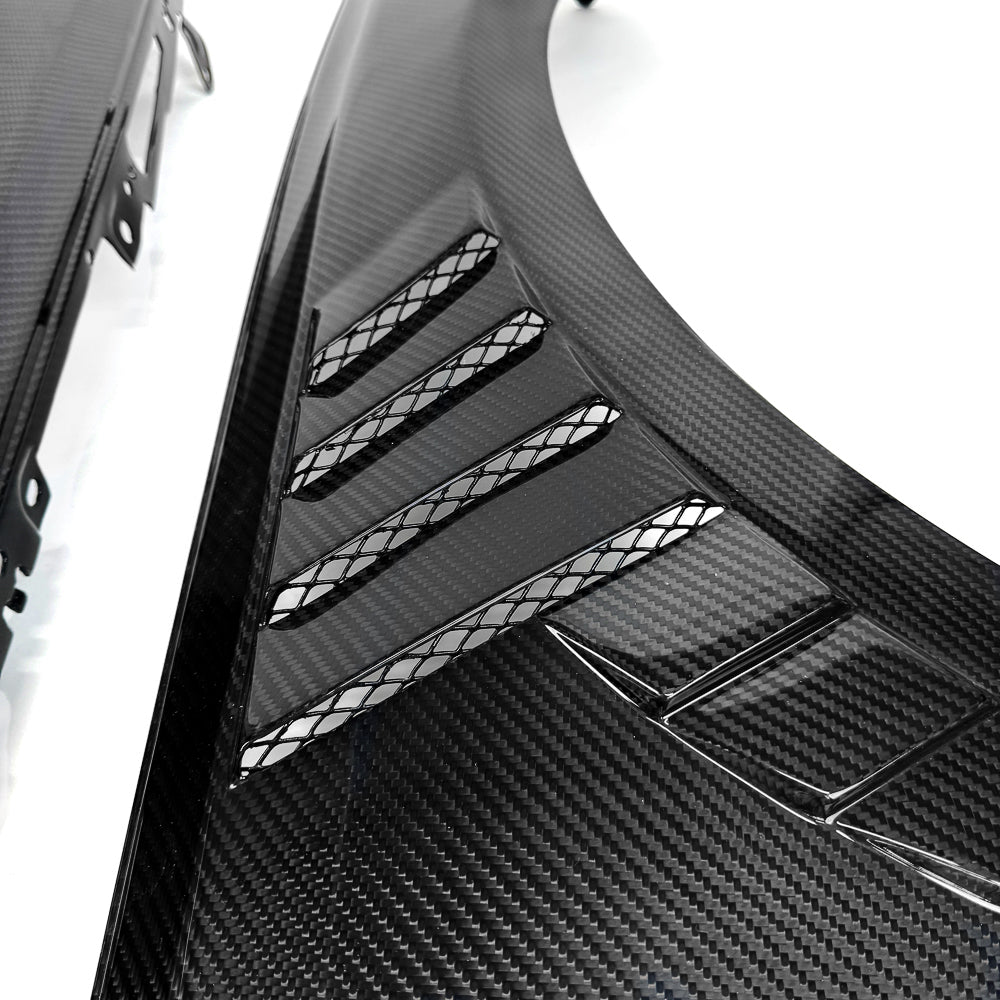 2020-2025 B9.5 AUDI A4/S4 CAP Dry Carbon Fiber Fenders