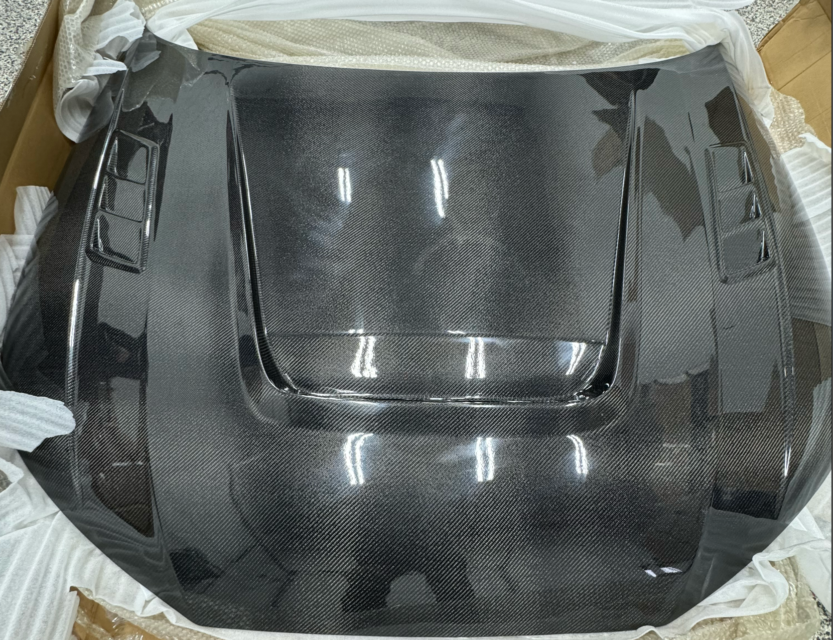 2013-2016 B8.5 AUDI A4/S4 CAP Carbon Fiber Hood